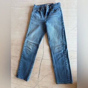 Levi’s Classic Blue Women’s Jeans